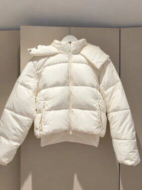 Women’s Alo Yoga Puffer Jacket, White, Size S